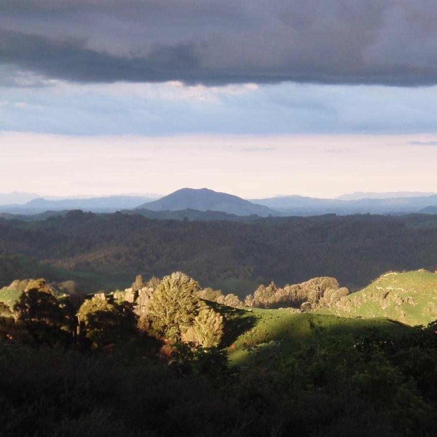 Rock Retreat B&B Farmstay Waitomo Caves Exterior photo